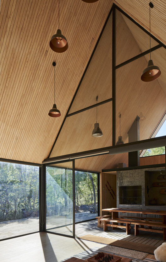 Trama House / Urzúa Soler Arquitectos - Интерьерная фотография, дерево, луч