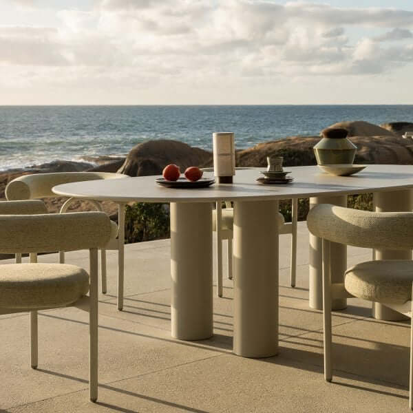 ДОМБОЛО Outdoor Tables от Haldane