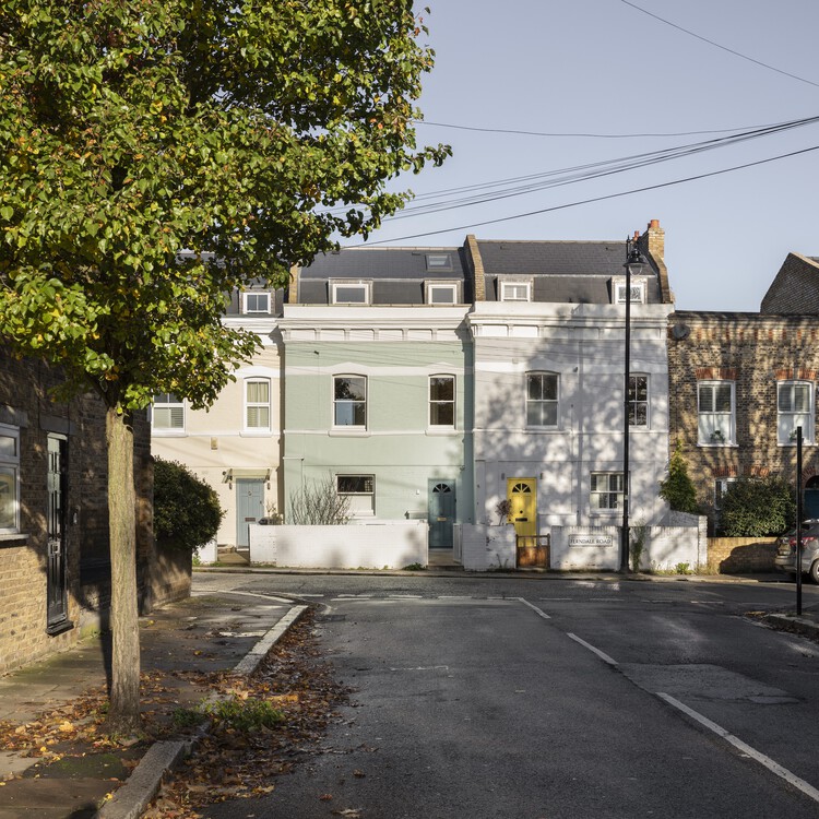 Raw House / O'sullivan Skoufoglou Architects - Внешняя фотография, окна, дверь