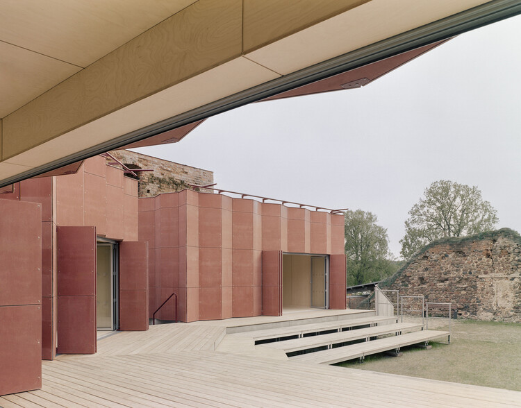Burgbühne Beeskow / Atelier Fanelsa - изображение 3 из 18