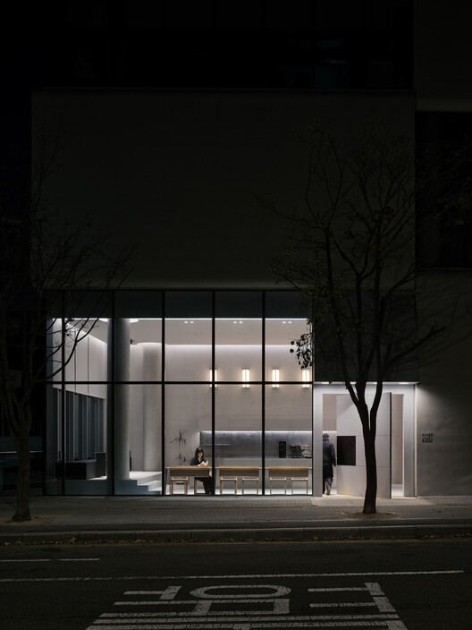 Riverridge Office Entrance / Kkol Studio - изображение 19 из 23