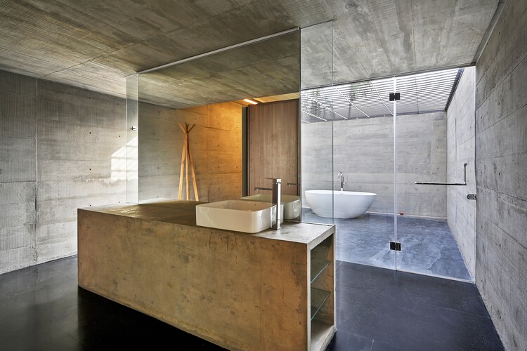 150 шагов до Sea House / Matharoo Associates - изображение 20 из 28