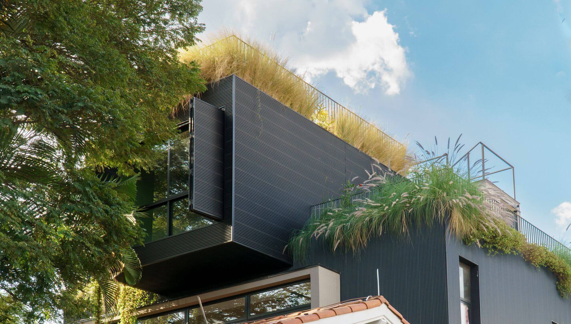 FBL House / HGMA + Claudia Haguiara Arquitetura