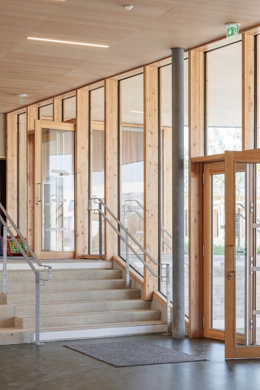 Школа Claudine Hermann / Sam Architecture - изображение 16 из 57