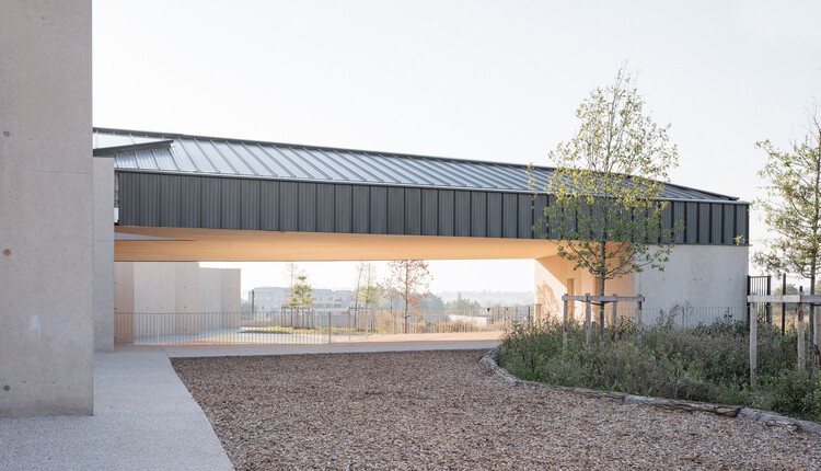 Школа Claudine Hermann / SAM Architecture - изображение 6 из 57