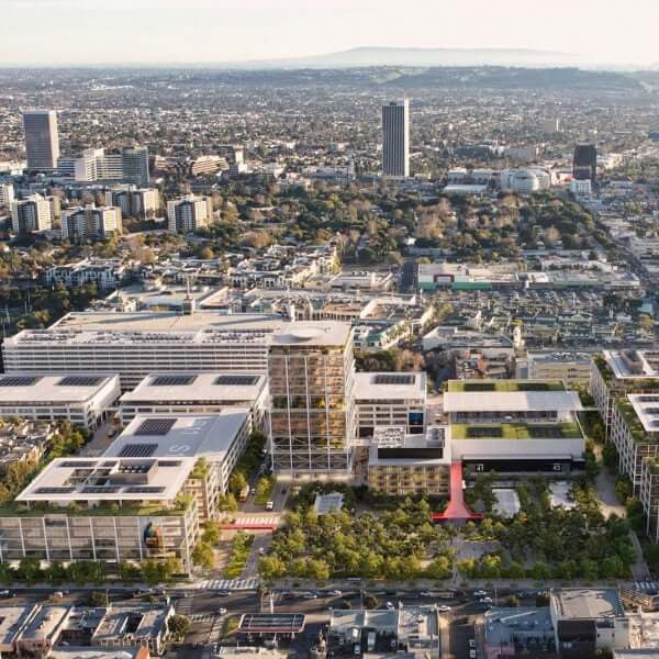 Реконструкция Foster + Partners Television City в La Moves Forward