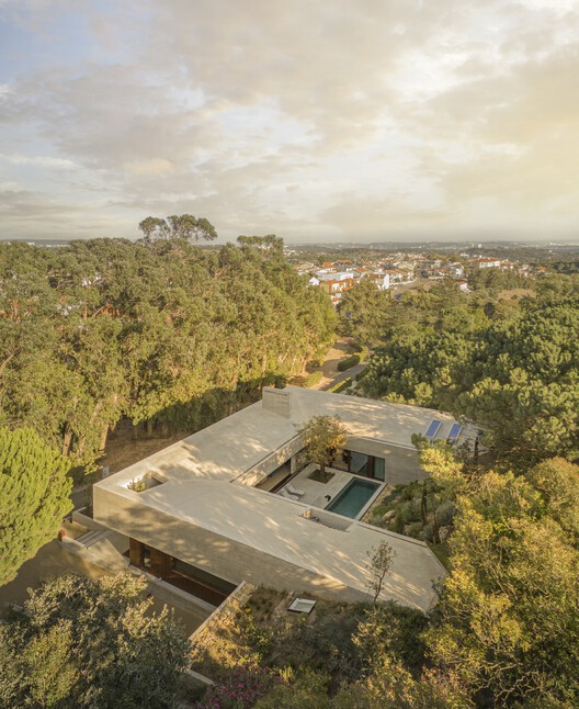 Oeiras House / Oooda - изображение 6 из 32