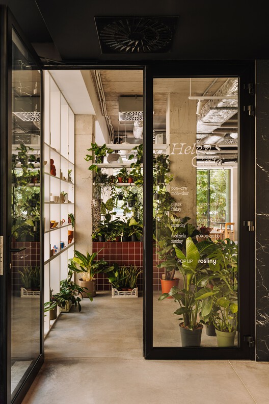 Helen Café / Cudo: - Внутренняя фотография