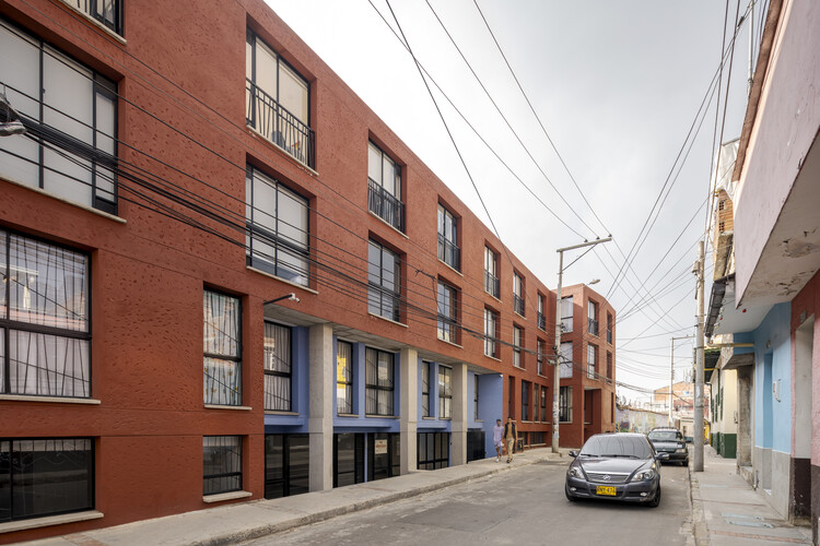 Monfort Suites Королевский многосемейный корпус -комплекс / Conceta Gestión Urbana Sas + Traco estudio de arquitectura + Julian Gatz - внешняя фотография, фасад