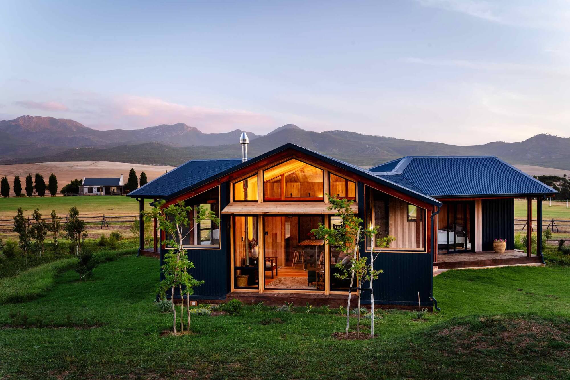 Natimby Lodge / Paul Elliott Architects