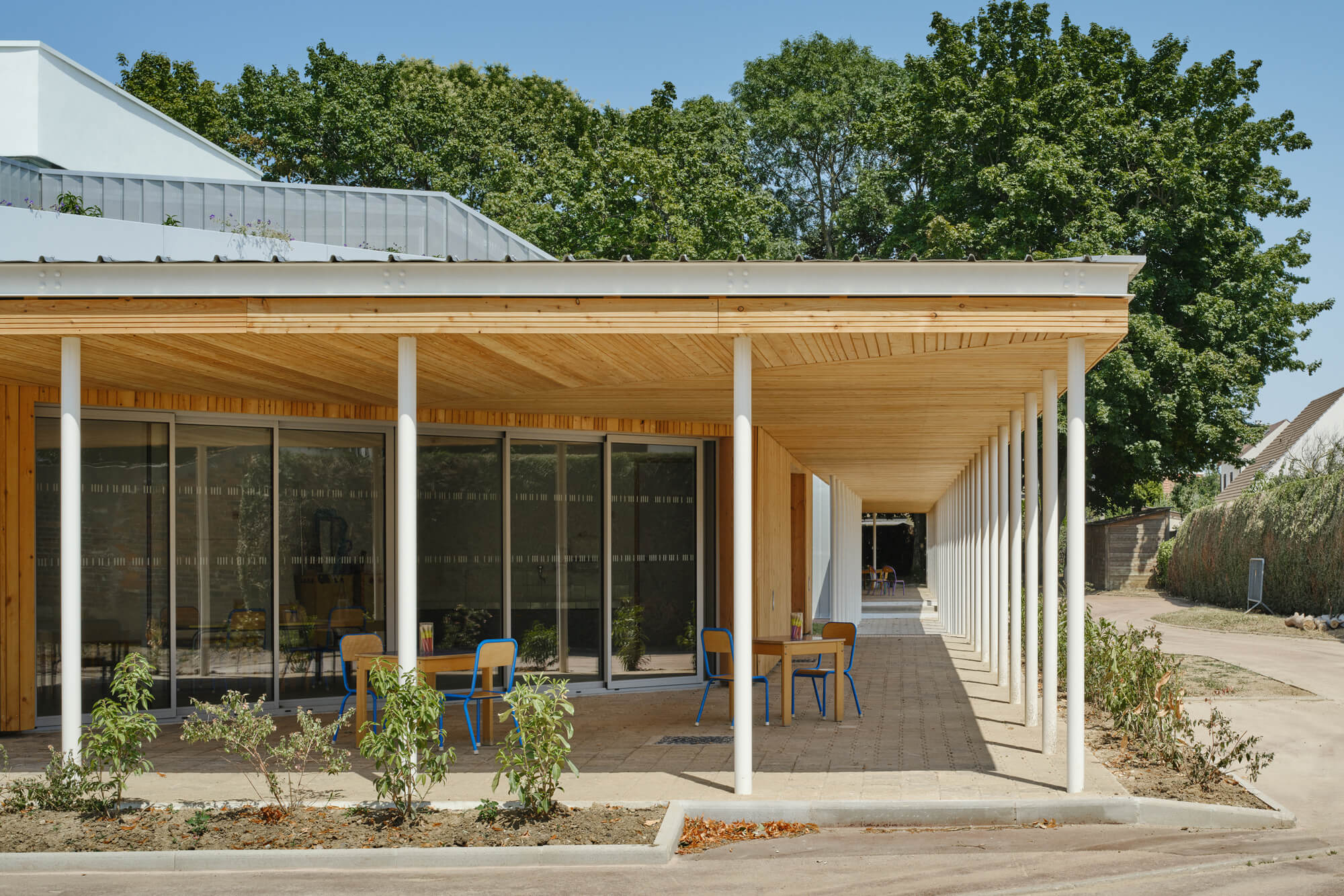 Реконструкция детской школы / Croixmariebourdon Architectes Associées