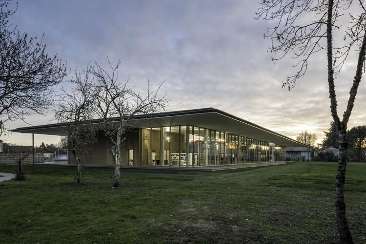 Культурный центр Boma / Marjan Hessamfar & Joe Vérons Architectes Associés - изображение 15 из 20