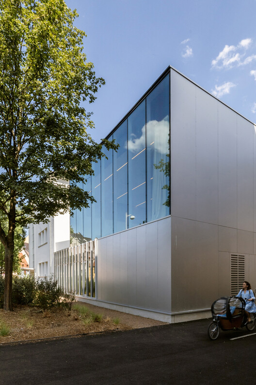Школьная группа Finkwiller / RHB Architectes - Экстерьерная фотография, стекло