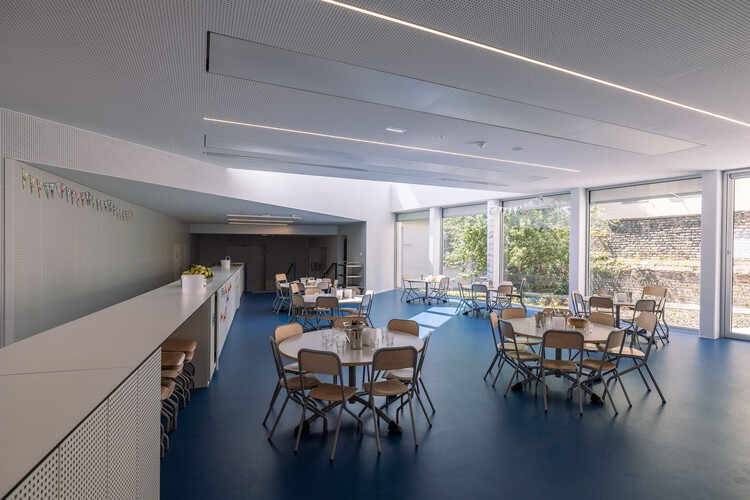 Finkwiller School Group / RHB Architectes - Интерьерная фотография, столовая, стул