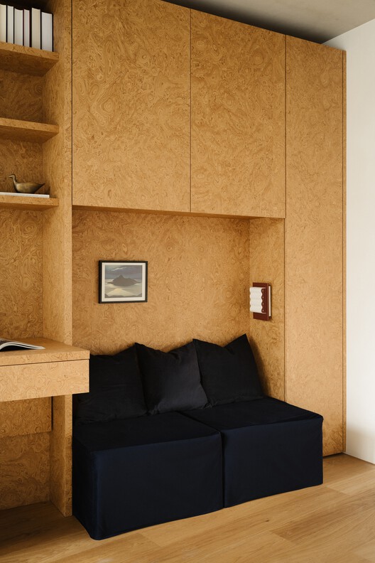 Am Tacheles Apartment / Takk Studio + Iwetta Ullenboom - Interior Photography, Wood