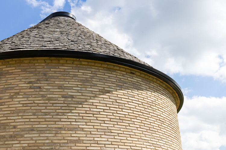 Malvern Pool House / KLAS Hyllén Architecture - Extery Photography, Brick