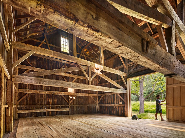 Сарай в Windover / Design Build - Interior Photography, Wood, Beam