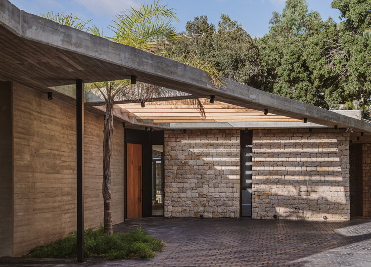 Baconi Villa / Mad Architecture & Design - изображение 4 из 14