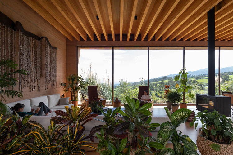 Пастбищный дом / диз + Muller Arquitectos - Интерьерная фотография