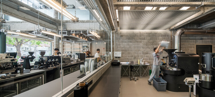Factory Coffee HQ / TastSpace Co., Ltd. - Интерьерная фотография, кухня