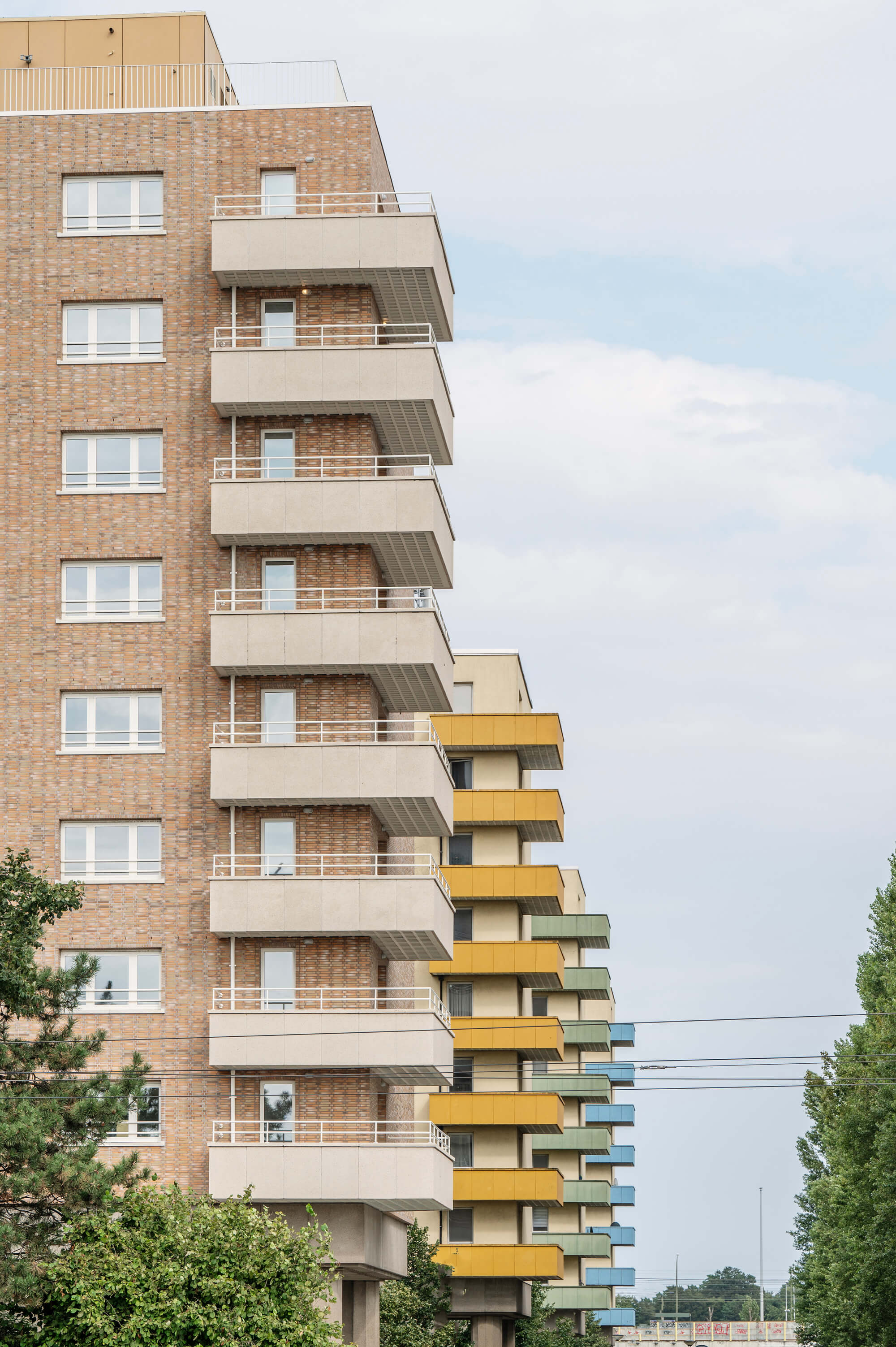 Langblokken Social Housing / A2D Architects + Architecturenburau Vanhecke & Suls