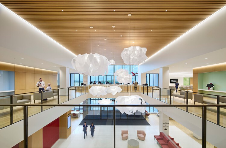 Uchicago Medicine Crown Point / Perkins & Will - Interior Photography