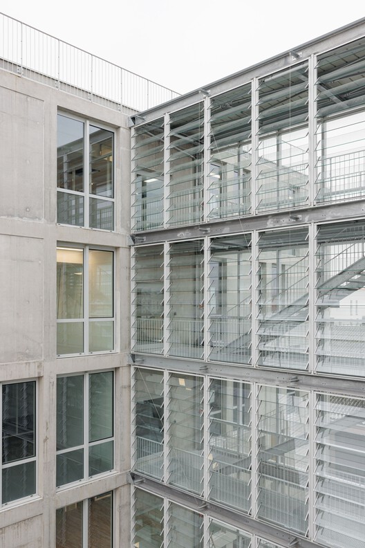 M45 Building / Tripyque - Интерьерная фотография, стекло