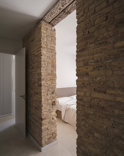 Casa Ona / Paloma Bau Studio - Интерьерная фотография, дерево, кирпич
