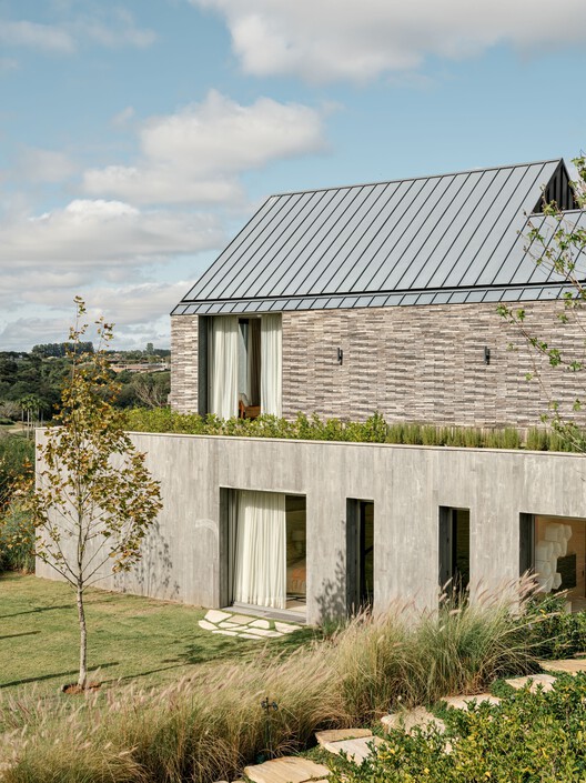 CCB House / Kiko Salomão + Marcio Tanaka - Внешняя фотография