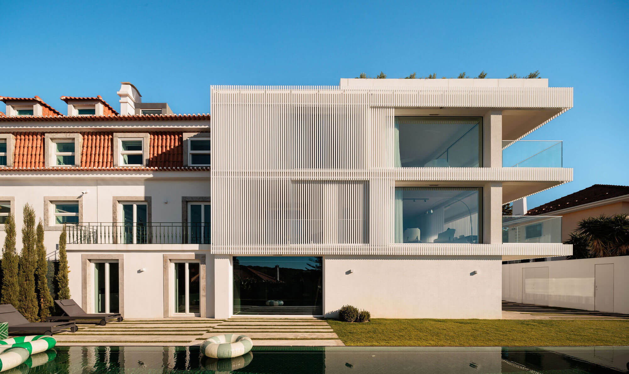 Restelo Mgr House / João Tiago Aguiar, Arquitectos