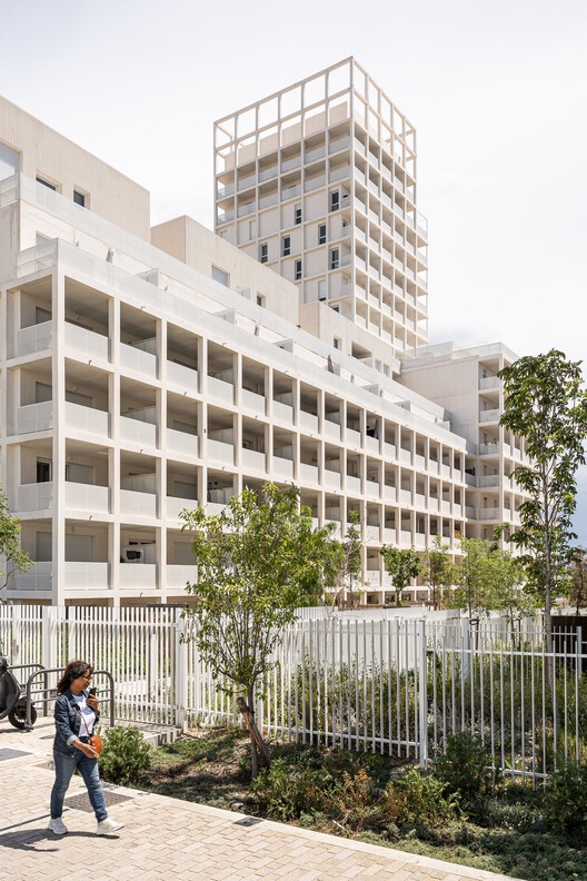 Alpha XXL Mediterranean Mixed Block / Rémy Marciano Architecte - Extery Photography