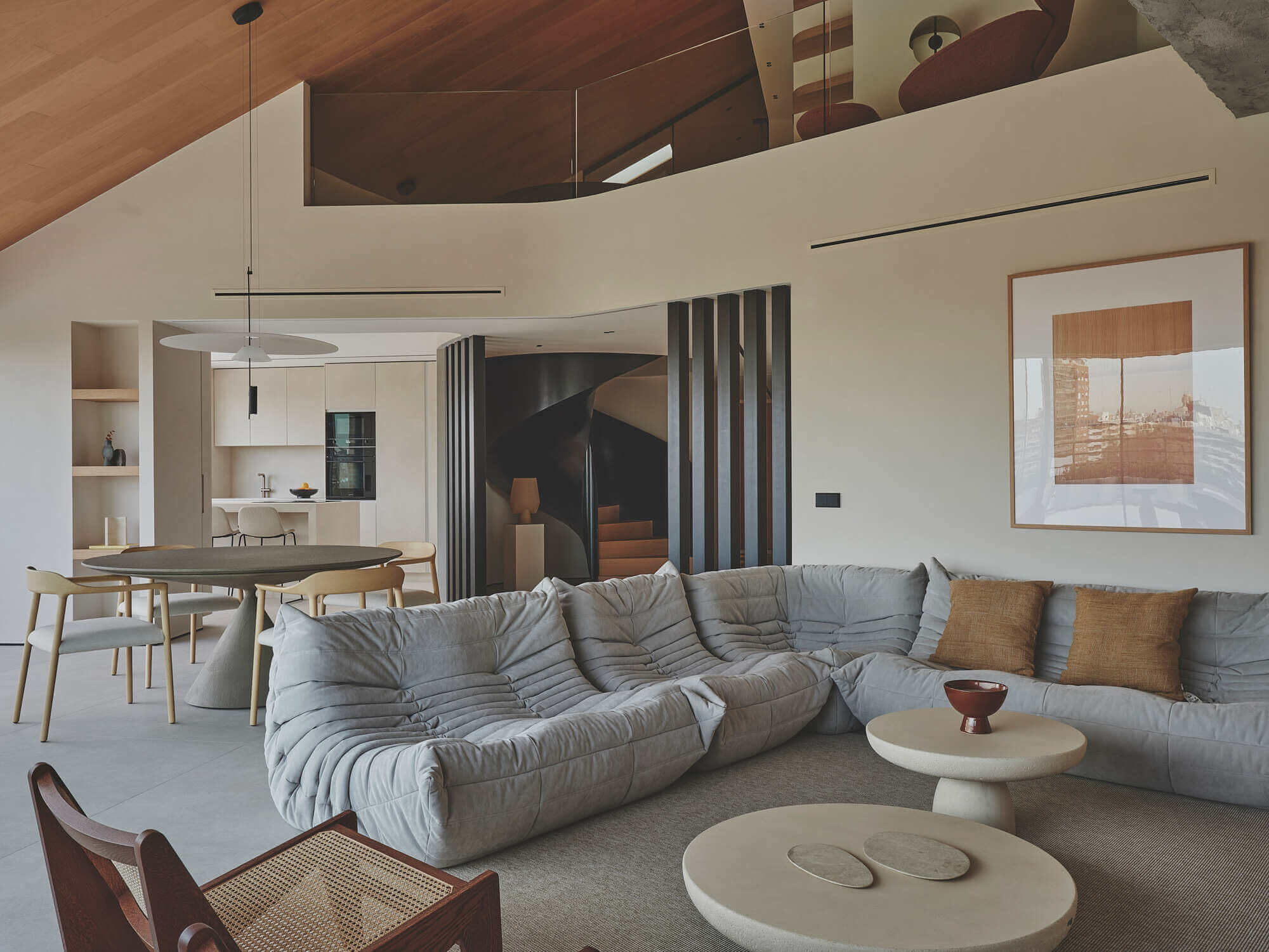 Atico curvo / destudio | Архидали