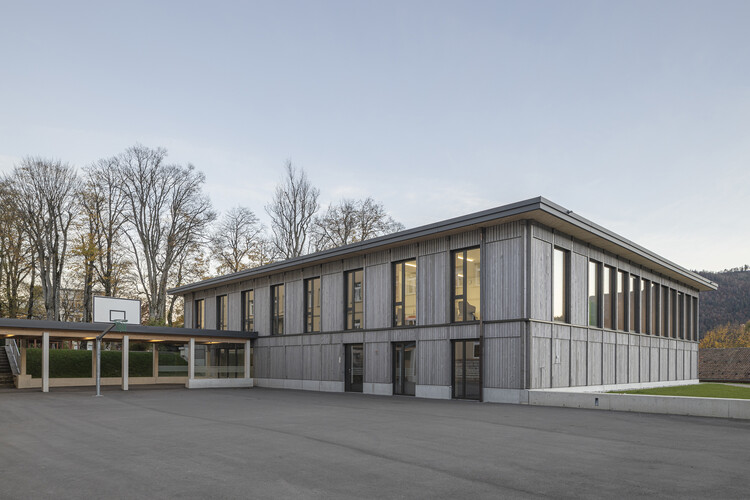 Sainte -Croix Gymnasium / Mue Atelier + BSAAR + Erbat SA - Внешняя фотография