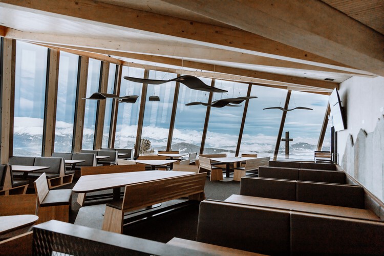 Ресторан Eagle Mountain Restaurant / Viereck Architects - Interior Photography