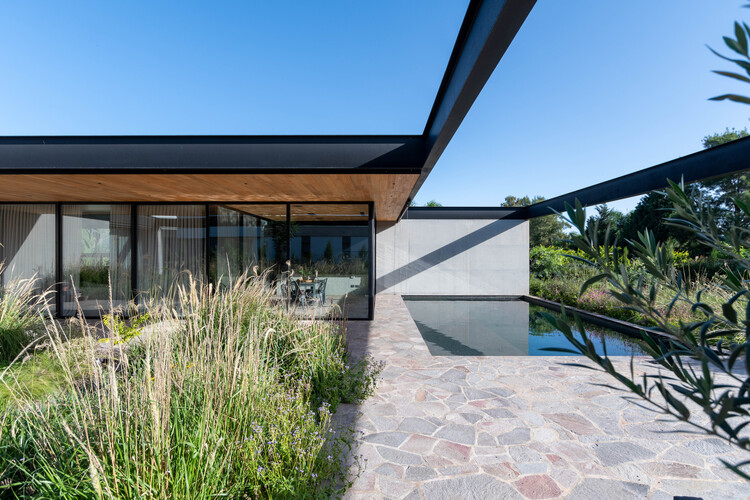 CaNouelas House / 3164.estudio + SDF Arquitectos - изображение 3 из 18