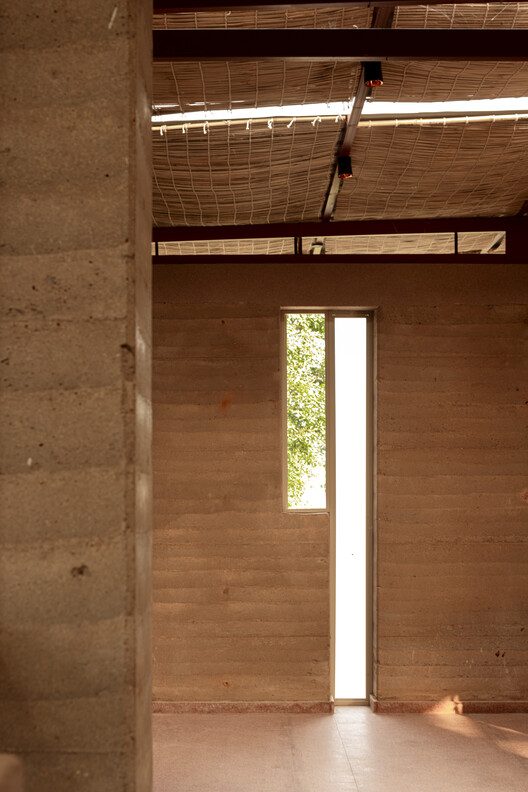 Aina Community Dountroom / Naav Studio - изображение 13 из 16