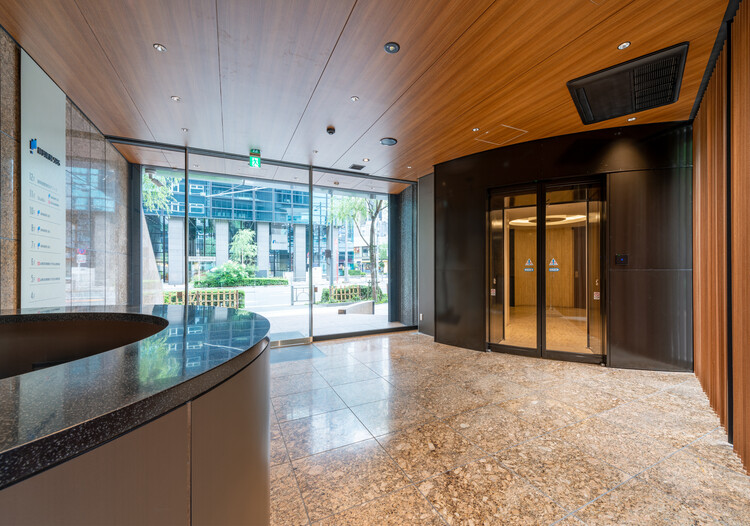 Шизуока Shimbun Shizuoka Система вещательной системы Токийской филиал Ремонт / Taisei Design Planners Architects & Engineers - Интерьерная фотография, кухня, стекло
