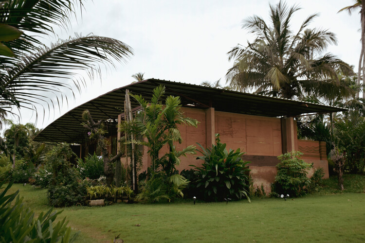 Essoua Pavilion / Moyésoa - внешняя фотография, сад