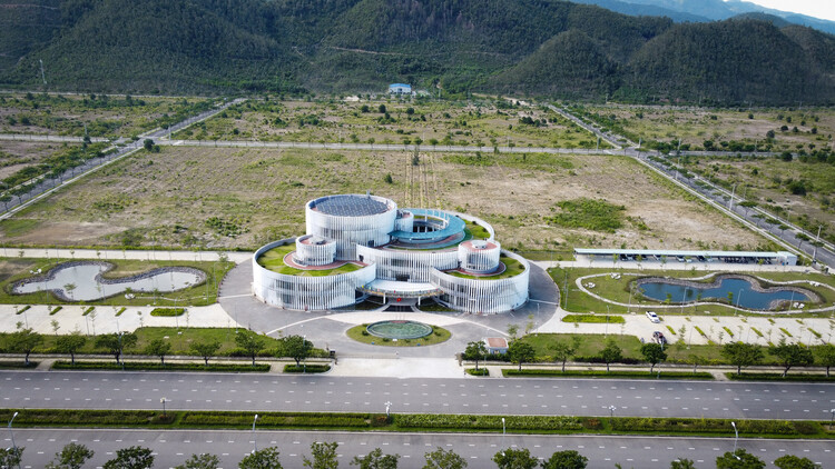 Da Nang Hi -Tech Park штаб -квартира здания / Huni Architectes - изображение 12 из 18