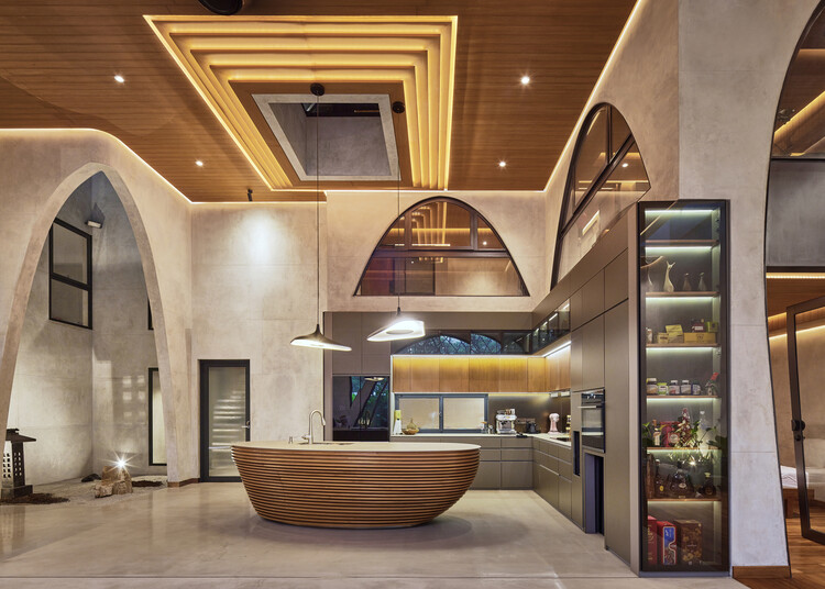 Lumintu House / Vrealrich Architecture Workshop - Интерьерная фотография, освещение, стул