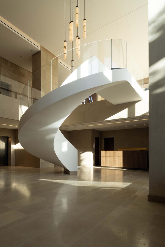 Mareterra Monaco Complex / Valode & Pistre - Интерьерная фотография, лестница, освещение, поручни