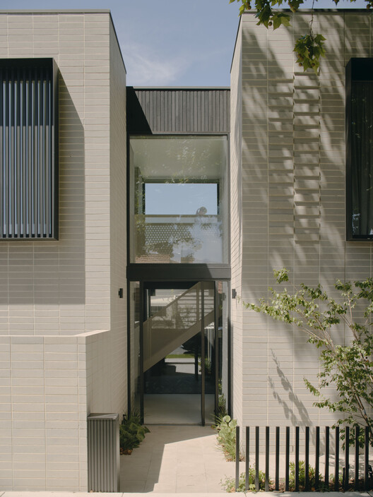 Связанный дом / C.Kairouz Architects - внешняя фотография