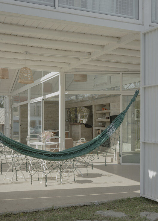 Lelis House / Vbrügg - Интерьерная фотография, стул