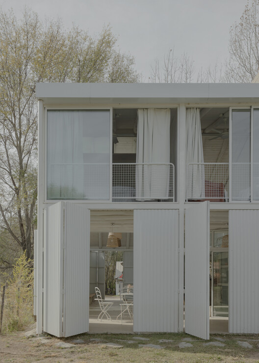 Lelis House / Vbrügg - Интерьерная фотография, дверь, бетон