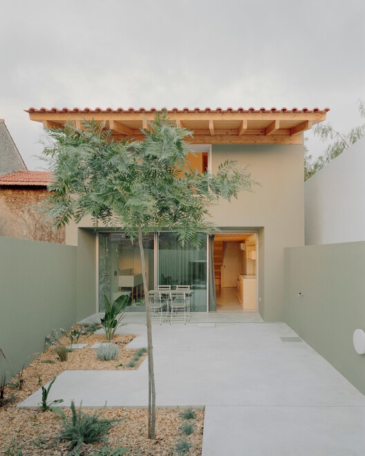Casa Verde Gago / Bruno Dias Arquitectura - изображение 19 из 21