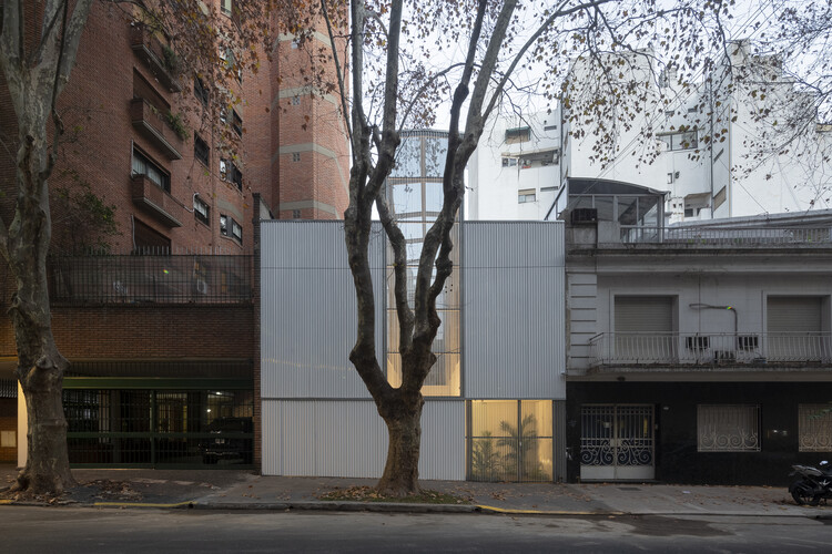 Clínica Veterinaria guayaquil / Adamo Faiden - Extery Photography, Concrete