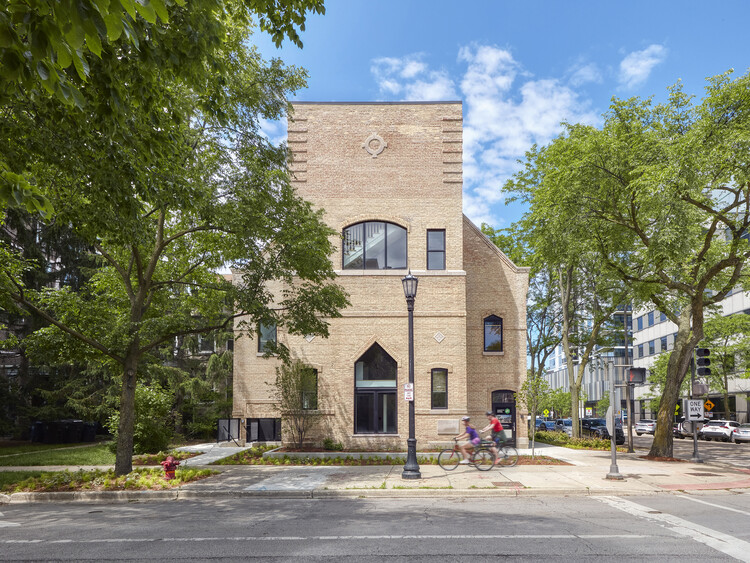 Lodge Evanston / ISA - Interface Studio Architects - Внешняя фотография