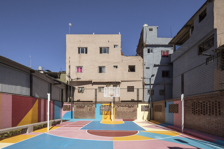 Playón Red Public Spaces и сообщества инфраструктуры для интеграции / Región Austral - внешняя фотография