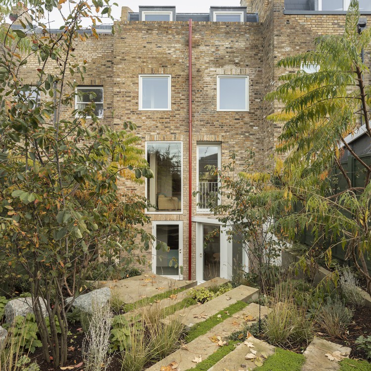 Raw House / O'sullivan Skoufoglou Architects - Экстерьерная фотография, кирпич