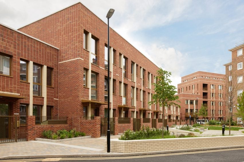 Экстерьер Rowan Court от Satish Jassal Architects